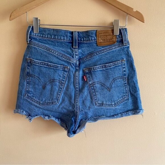 Levis Premium Ribcage Shorts Size 26 Urban Oasis Button Fly High Waist Cowgirl - Picture 3 of 15